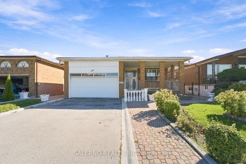 Photo 3 at 467 Woodbridge Avenue, West Woodbridge, Vaughan