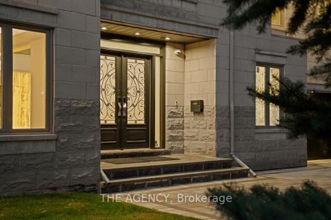 Photo 2 at 72 Lord Seaton Road, Windfields, Toronto