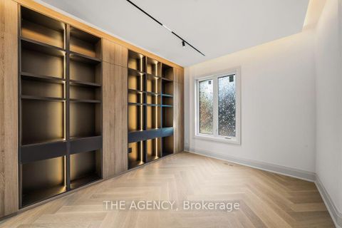 Photo 7 at 72 Lord Seaton Road, Windfields, Toronto