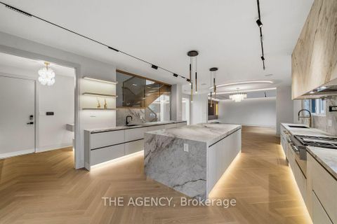 Photo 13 at 72 Lord Seaton Road, Windfields, Toronto