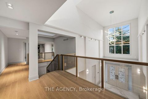 Photo 20 at 72 Lord Seaton Road, Windfields, Toronto