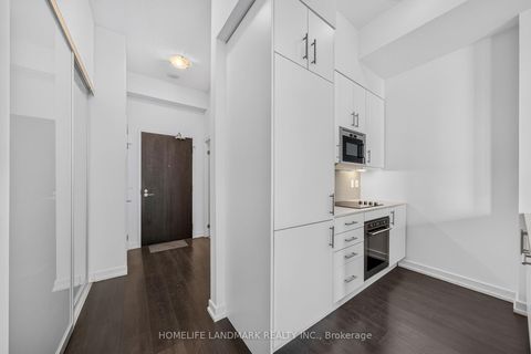 Photo 8 at 705 - 297 College Street, Chinatown, Toronto