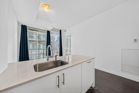 Photo 14 at 705 - 297 College Street, Chinatown, Toronto