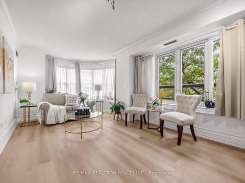 Photo 5 at 302 - 800 Spadina Road, Forest Hill South, Toronto