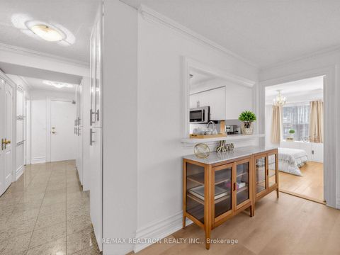 Photo 14 at 302 - 800 Spadina Road, Forest Hill South, Toronto