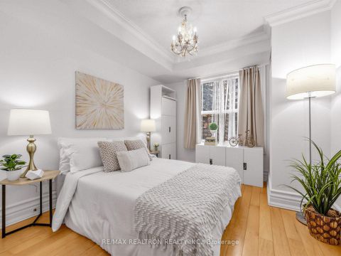 Photo 18 at 302 - 800 Spadina Road, Forest Hill South, Toronto