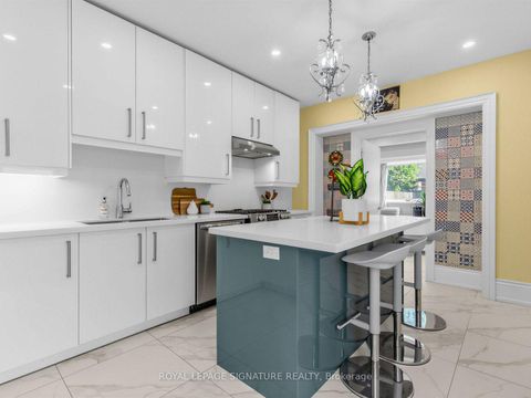 Photo 6 at 395 Shaw Street, Bellwoods, Toronto