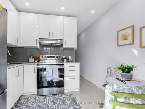 Photo 14 at 395 Shaw Street, Bellwoods, Toronto