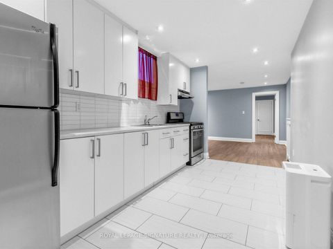 Photo 23 at 395 Shaw Street, Bellwoods, Toronto