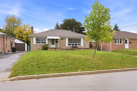 Photo 3 at 266 Acton Avenue, Bathurst Manor, Toronto