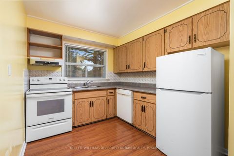 Photo 15 at 266 Acton Avenue, Bathurst Manor, Toronto