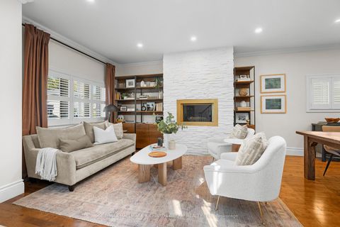 Photo 3 at 3 Phenix Drive, Cliffside, Toronto