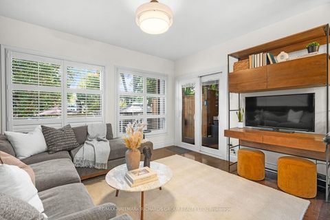 Photo 12 at 3 Phenix Drive, Cliffside, Toronto