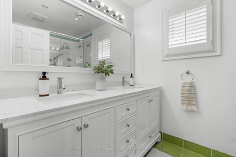 Photo 18 at 3 Phenix Drive, Cliffside, Toronto