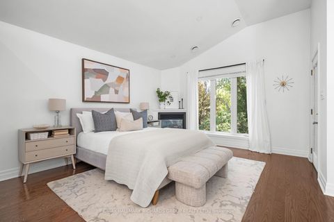 Photo 19 at 3 Phenix Drive, Cliffside, Toronto