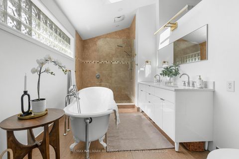 Photo 23 at 3 Phenix Drive, Cliffside, Toronto