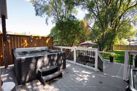 Photo 37 at 3 Phenix Drive, Cliffside, Toronto