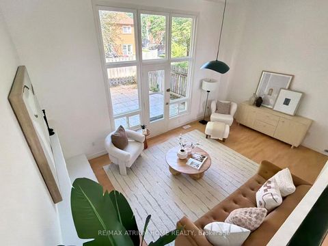 Photo 5 at 67 - 70 Crockamhill Drive, Agincourt North, Toronto