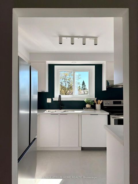 Photo 11 at 67 - 70 Crockamhill Drive, Agincourt North, Toronto