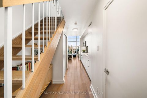 Photo 2 at 617 - 5 Hanna Avenue, Niagara, Toronto