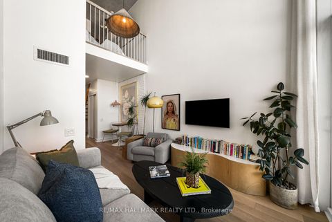 Photo 5 at 617 - 5 Hanna Avenue, Niagara, Toronto