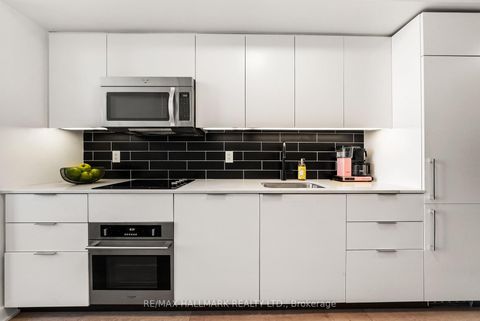 Photo 10 at 617 - 5 Hanna Avenue, Niagara, Toronto