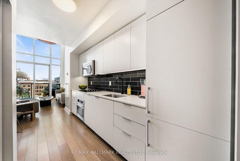 Photo 12 at 617 - 5 Hanna Avenue, Niagara, Toronto