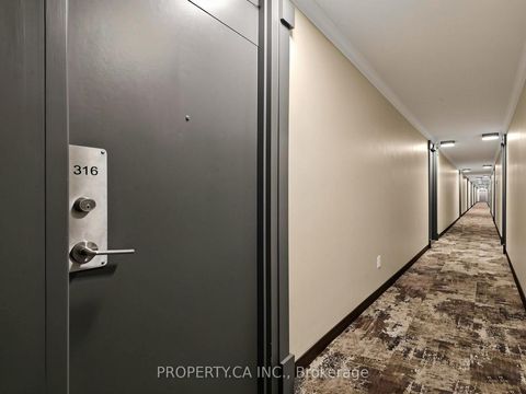 Photo 3 at 316 - 40 Homewood Avenue, South St. James Town, Toronto
