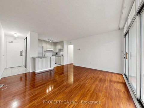 Photo 5 at 316 - 40 Homewood Avenue, South St. James Town, Toronto
