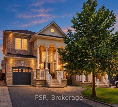 Photo 0 at 9 White Beach Crescent, Patterson, Vaughan