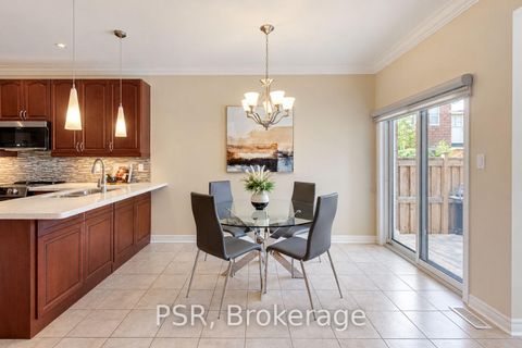 Photo 18 at 9 White Beach Crescent, Patterson, Vaughan