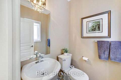 Photo 31 at 9 White Beach Crescent, Patterson, Vaughan