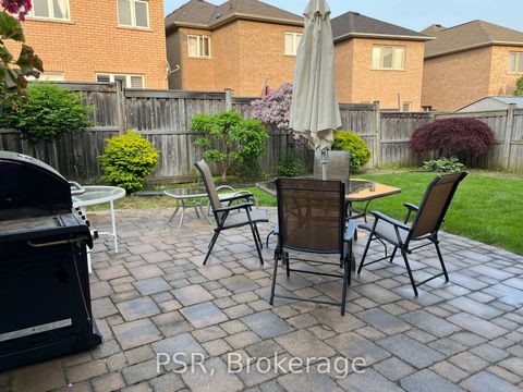 Photo 37 at 9 White Beach Crescent, Patterson, Vaughan