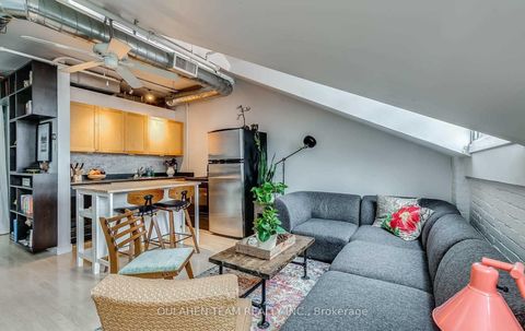 Photo 11 at 129 - 284 St Helens Avenue, Dufferin Grove, Toronto
