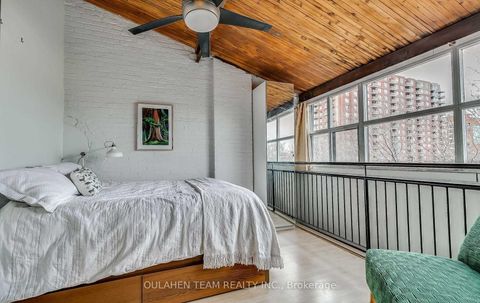 Photo 14 at 129 - 284 St Helens Avenue, Dufferin Grove, Toronto