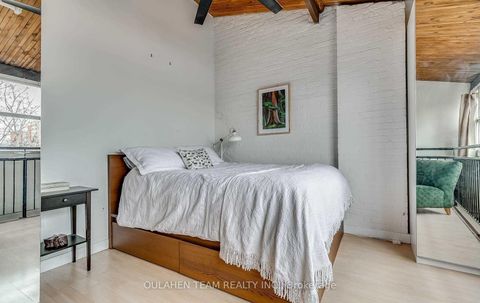 Photo 15 at 129 - 284 St Helens Avenue, Dufferin Grove, Toronto