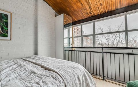Photo 16 at 129 - 284 St Helens Avenue, Dufferin Grove, Toronto