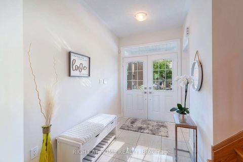 Photo 5 at 43 Hopewell Street, Kleinburg, Vaughan