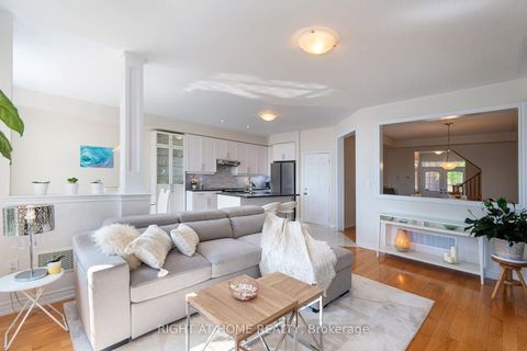 Photo 8 at 43 Hopewell Street, Kleinburg, Vaughan