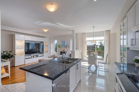 Photo 12 at 43 Hopewell Street, Kleinburg, Vaughan