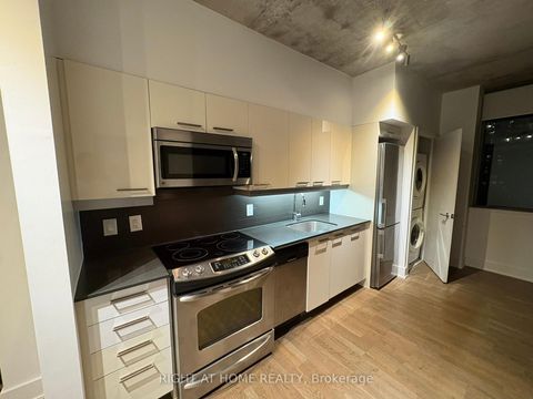 Photo 6 at 602 - 90 Trinity Street, Moss Park, Toronto