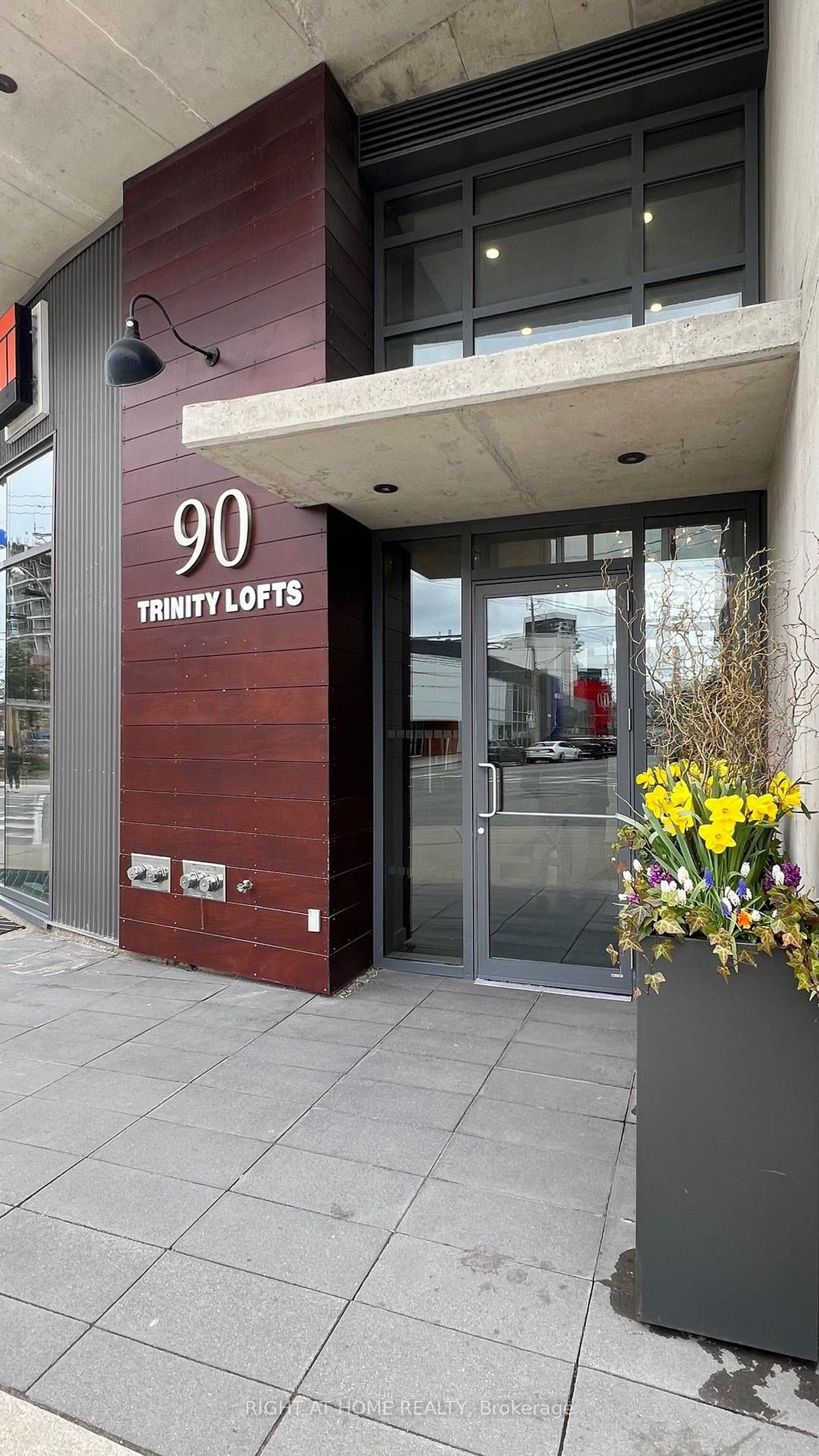 602 - 90 Trinity Street, Moss Park, Toronto 