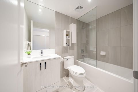 Photo 9 at 2103 - 99 Broadway Avenue, Mount Pleasant West, Toronto