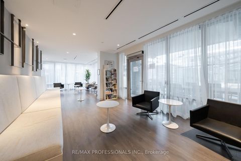 Photo 10 at 2103 - 99 Broadway Avenue, Mount Pleasant West, Toronto