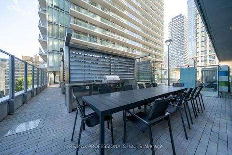 Photo 11 at 2103 - 99 Broadway Avenue, Mount Pleasant West, Toronto