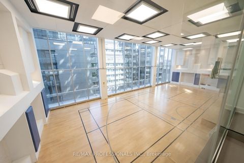 Photo 16 at 2103 - 99 Broadway Avenue, Mount Pleasant West, Toronto