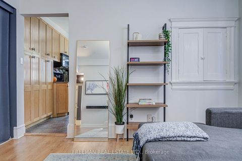 Photo 11 at 468 Markham Street, Little Italy, Toronto