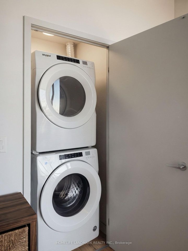 Photo 12 at PH09 - 117 McMahon Drive, Bayview Village, Toronto
