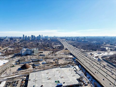 Photo 17 at PH09 - 117 McMahon Drive, Bayview Village, Toronto