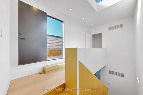Photo 36 at 3 - 2639R Dundas Street W, Junction Area, Toronto